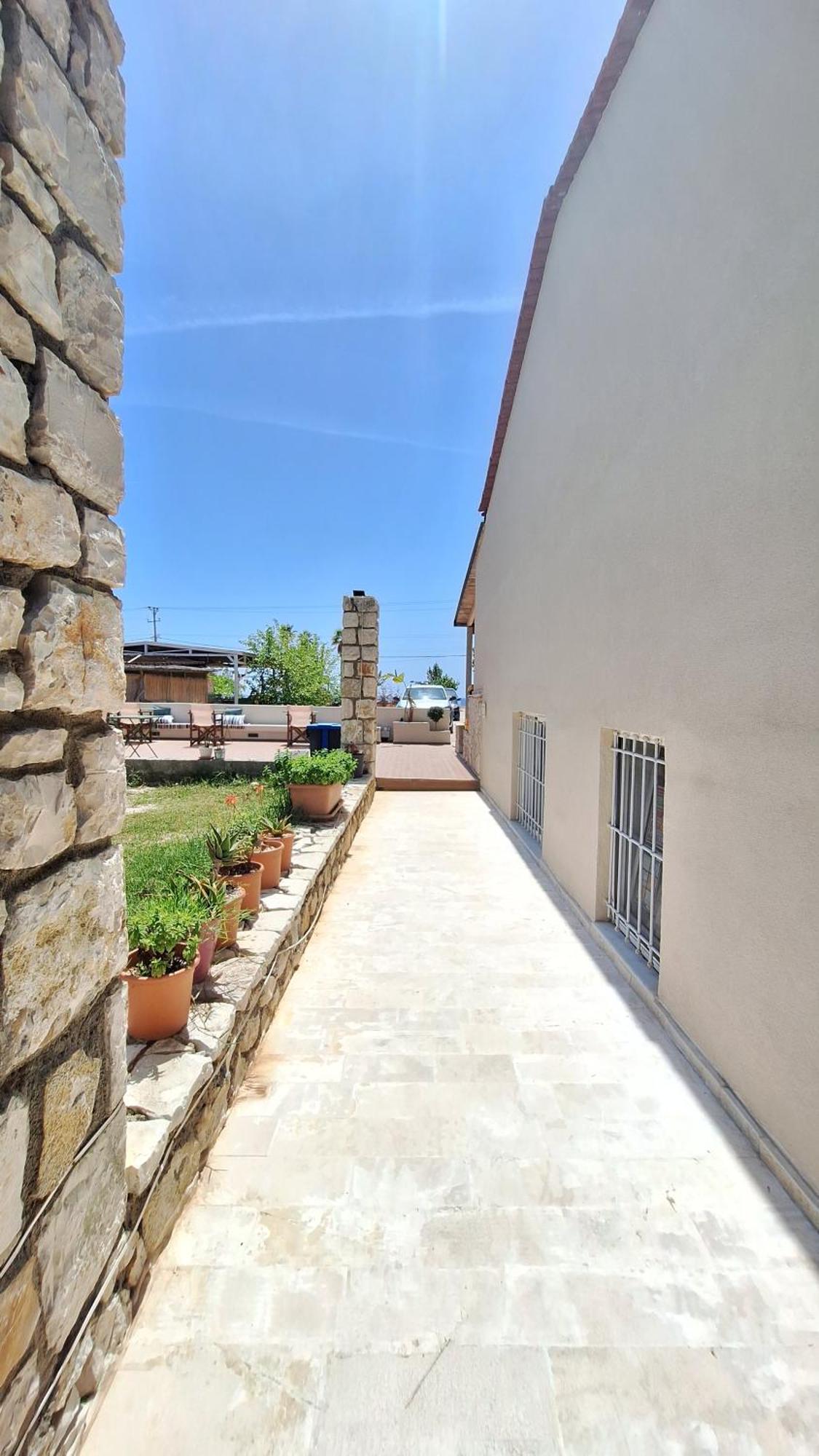 Tonea'S Houses Himare Kamer foto