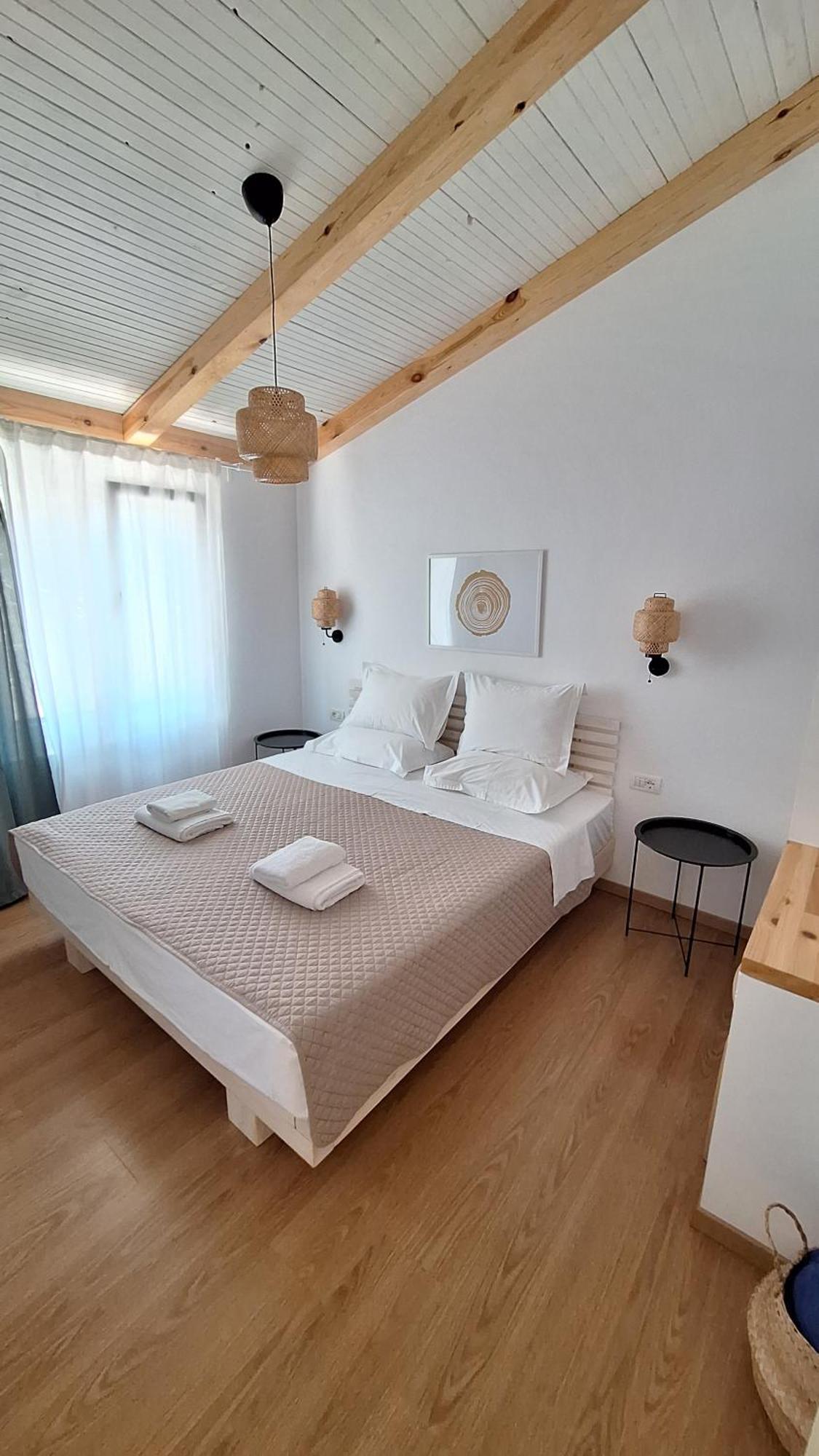 Tonea'S Houses Himare Kamer foto