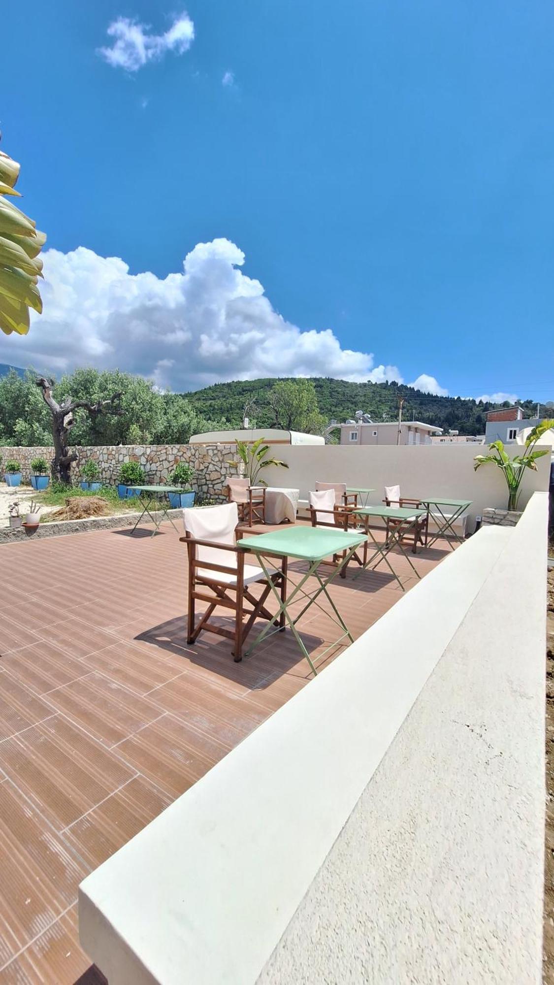 Tonea'S Houses Himare Kamer foto