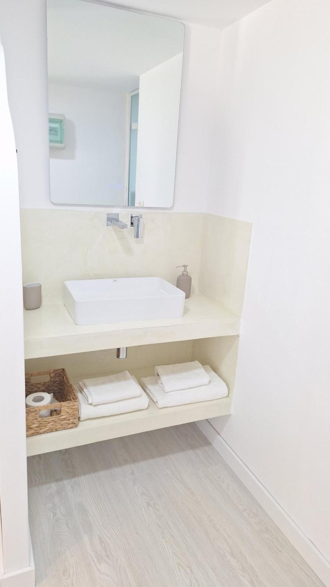 Tonea'S Houses Himare Kamer foto