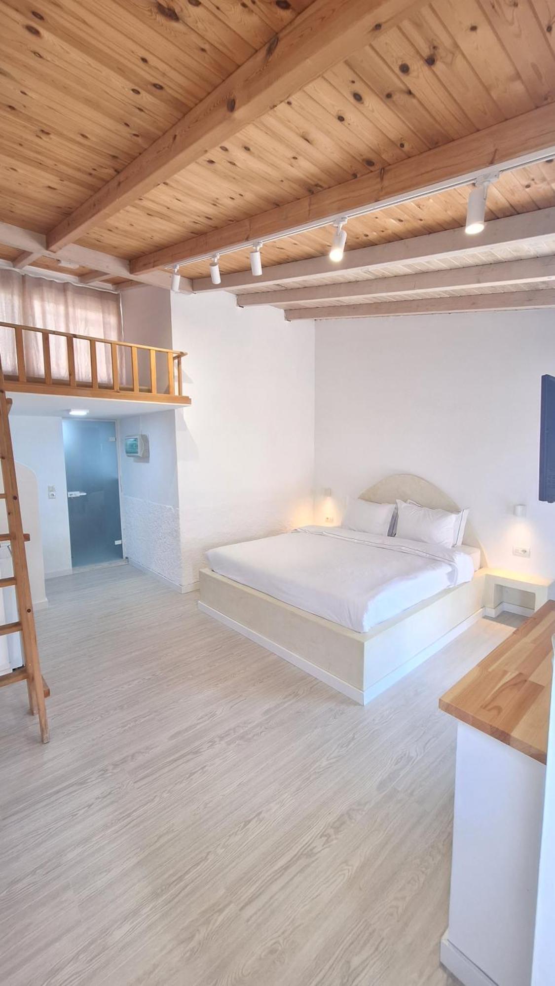 Tonea'S Houses Himare Kamer foto