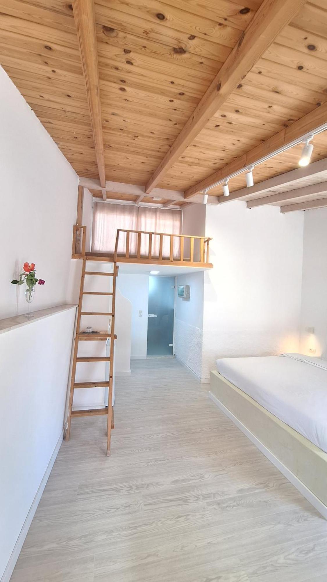 Tonea'S Houses Himare Kamer foto
